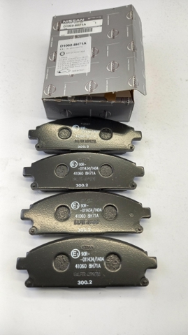 D10608H71A NISSAN Передние тормозные колодки купить в Полтава