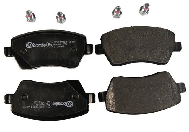 P68033 BREMBO Передние тормозные колодки купить в Днепр