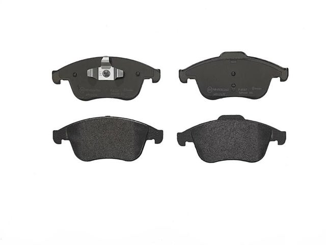 BREMBO P68047 Передние тормозные колодки в наличии Киев