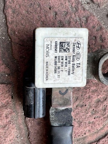 371801Y000 Hyundai/Kia