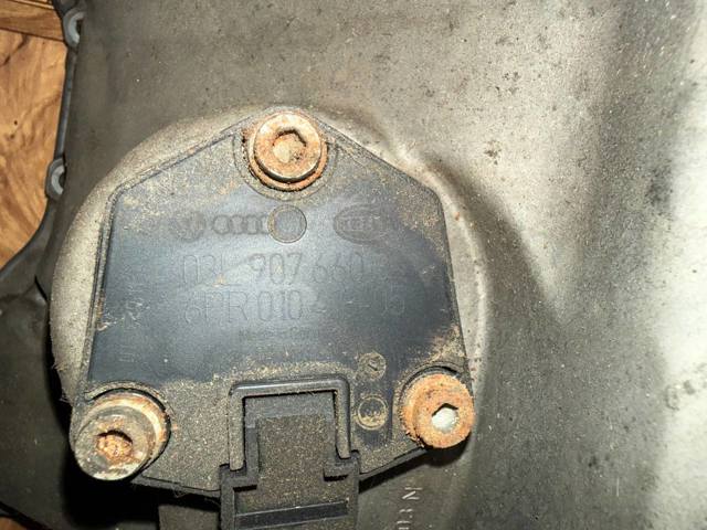 Датчик уровня масла двигателя 03L907660B VAG