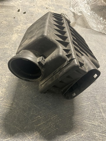 Корпус воздушного фильтра в сборе 13717503559 BMW