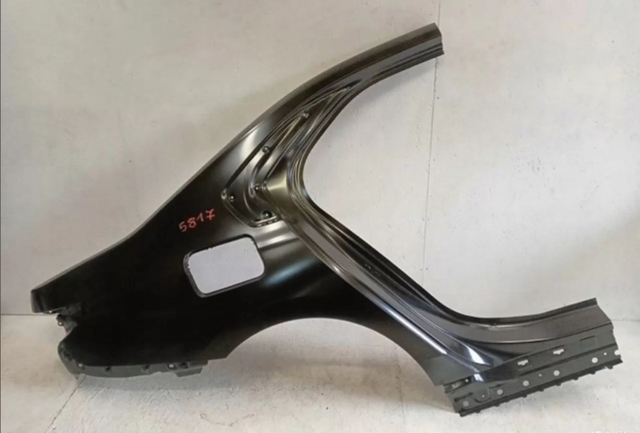 Крыло правое заднее 41215A37B72 BMW