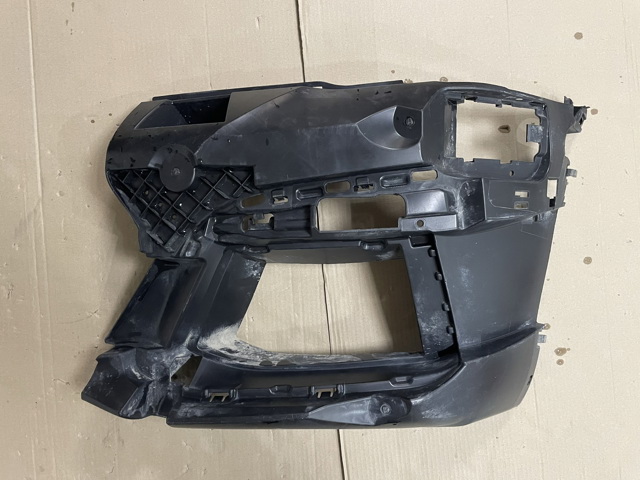 BMW 51118098675 Кронштейн крепления противотуманной фары левой в наличии Ровно
