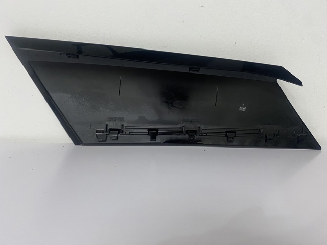 LR102625 LAND ROVER Накладка стойки кузова внешняя задняя левая купить в Одесса