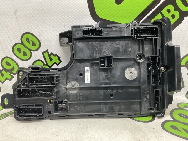 Блок управления комфортом 165764802A TESLA