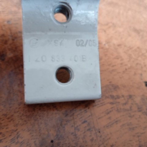 VAG 1Z0833401B Петля двери передней правой в наличии Ровно