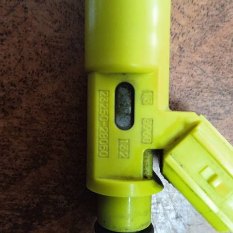 Форсунка дизельная в сборе 2325028050 TOYOTA