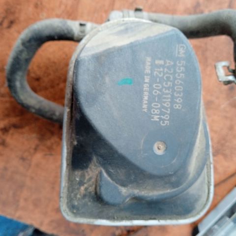 Дроссельная заслонка 55560398 OPEL