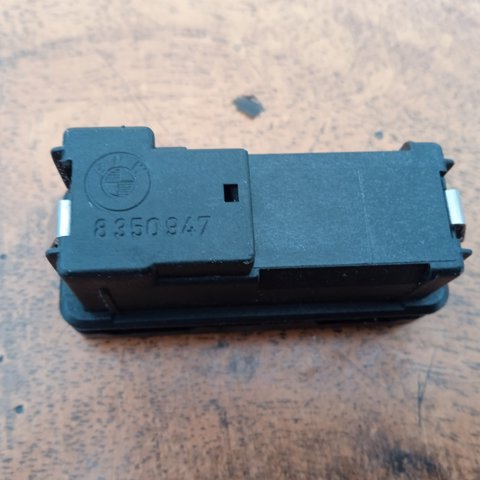 8350947 BMW Кнопка аварийки купить в Черкассы