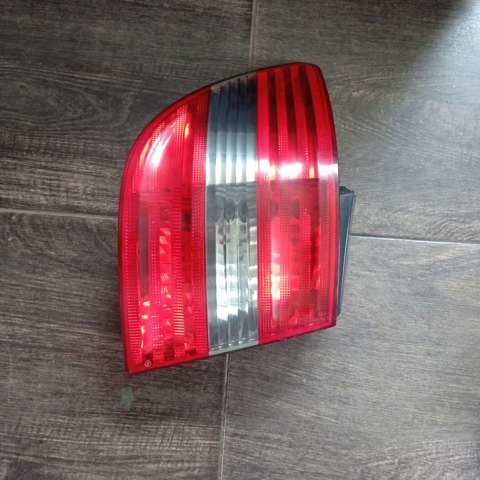 Задняя левая внешняя фара A1698202364 MERCEDES