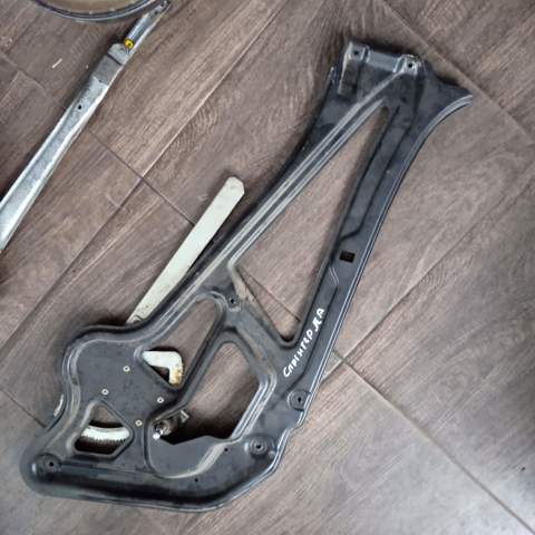 Подъемник механический ветрового стекла A9017201446 MERCEDES