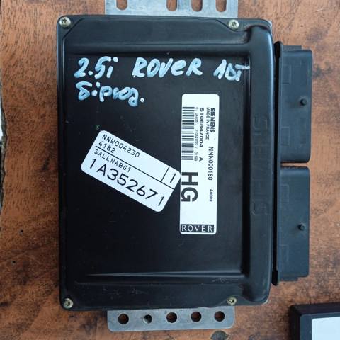 S108847004 Land Rover