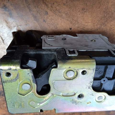 YC1AV21813AN FORD Замок двери передней левой купить в Николаев