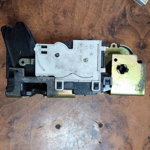 Запор кабины YC1AV21813AN FORD