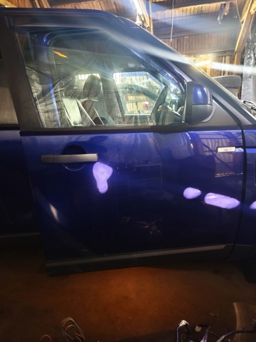 Пассажирская передняя дверь LR016462 LAND ROVER