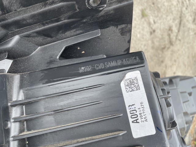 HYUNDAI 92102CV0 Правая фара в наличии Одесса