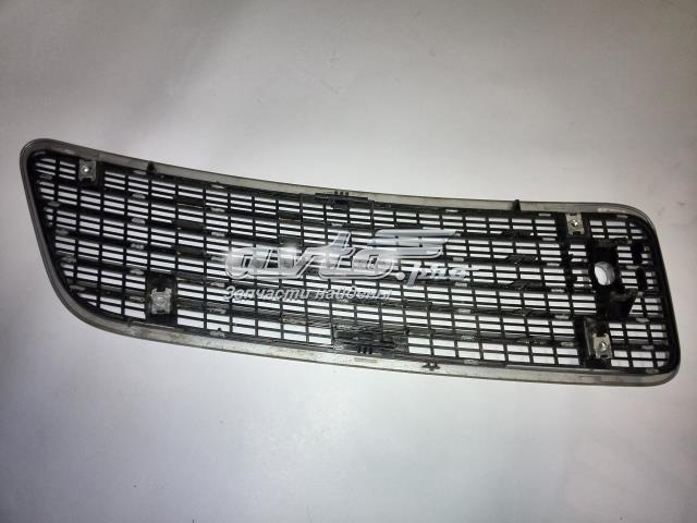 2218800305 MERCEDES Решетка капота купить в Чернигов