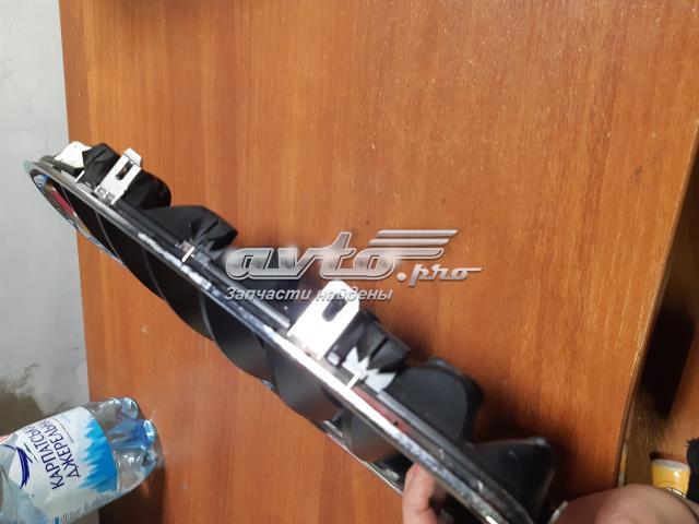 51137124815 BMW Решетка радиатора левая купить в Сумы