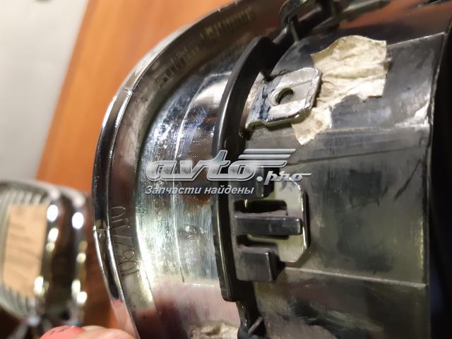 51137200168 Решетка радиатора правая купить Ровно