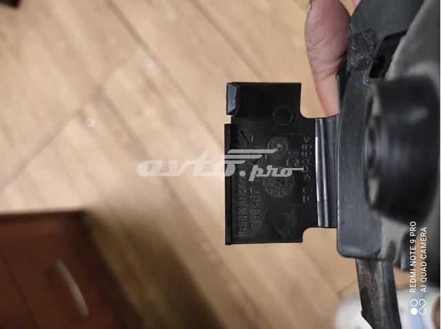 Детали багажника (петли и упор крышки) 51247296773 BMW