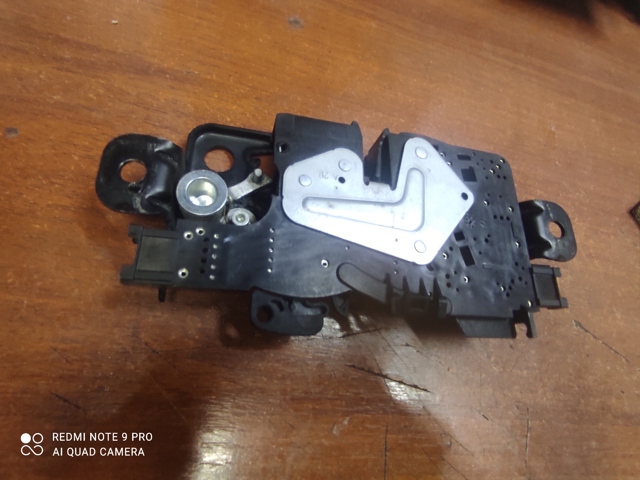 BMW 51247441014 Замок багажника в наличии Харьков