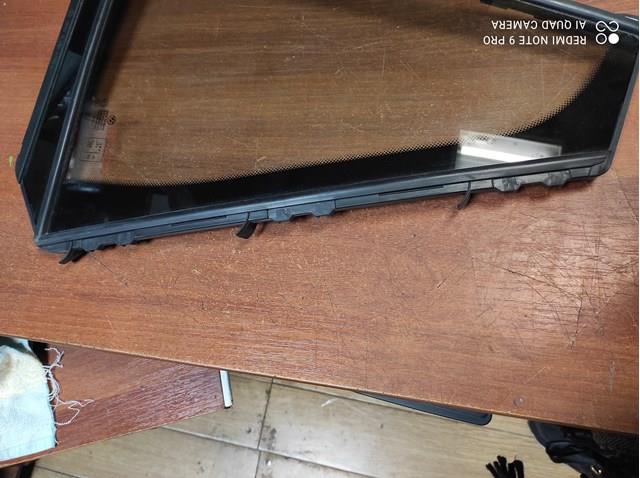 51357428711 Стекло-форточка двери задней левой купить Кривой Рог