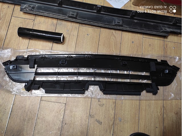 TOYOTA 5311278040 Решетка бампера переднего в наличии Днепр