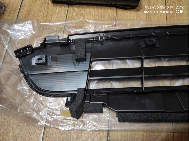 TOYOTA 5311278040 Решетка бампера переднего в наличии Ровно