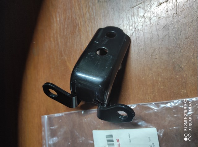 687800E020 TOYOTA Петля двери задней левой купить в Хмельницкий