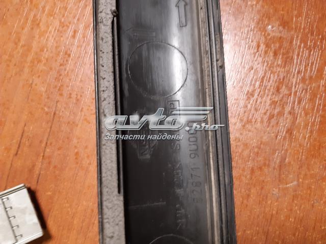 828719U000 Молдинг задней левой двери купить Ровно