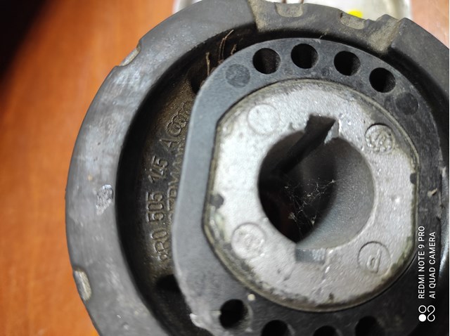8R0505145A VAG Сайлентблок задней балки (подрамника) купить в Ужгород