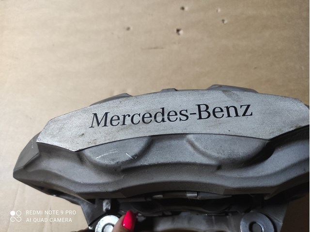MERCEDES A0004210100 Суппорт тормозной передний правый в наличии Тернополь