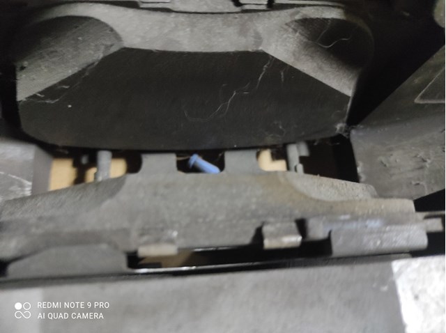 A0004210100 MERCEDES Суппорт тормозной передний правый купить в Украина