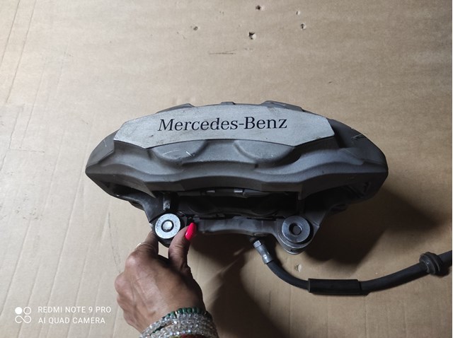 MERCEDES 0004210100 Суппорт тормозной передний правый в наличии Черкассы