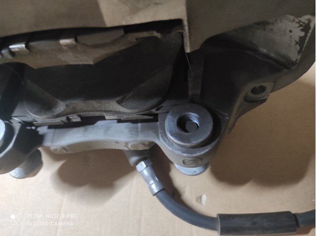 MERCEDES A0004210100 Суппорт тормозной передний правый в наличии Кривой Рог