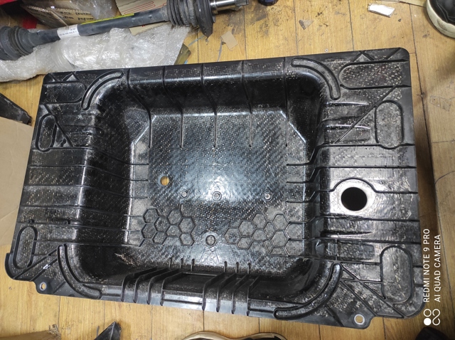 Ниша запасного колеса A2236182100 MERCEDES