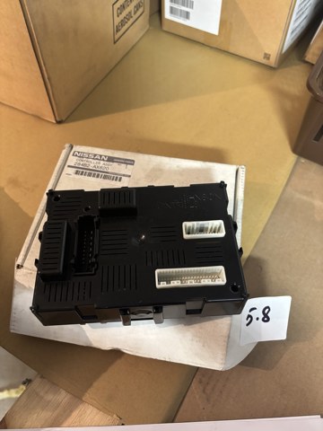 Блок управления комфортом 284B2AX620 NISSAN