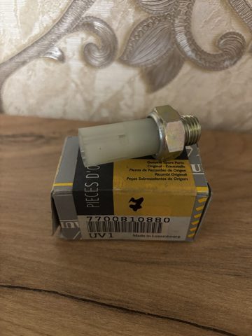 Датчик температуры охлаждающей жидкости 7700810880 RENAULT