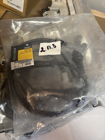 Провода зажигания 7700854824 RENAULT