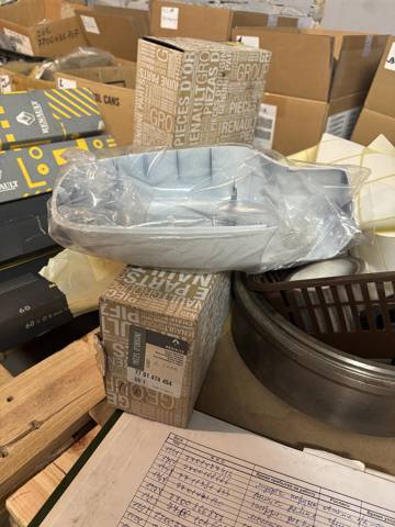 RENAULT 7701474454 Накладка (крышка) зеркала заднего вида левая в наличии Запорожье