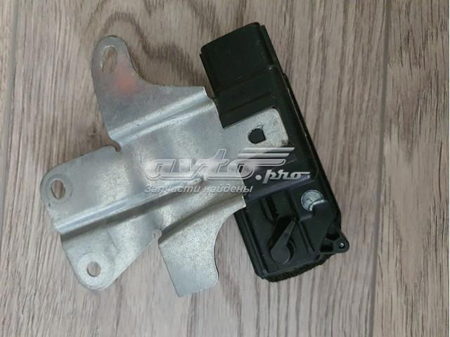 Кнопочный блок управления стеклоподъемником задний левый 254B61CY1A NISSAN