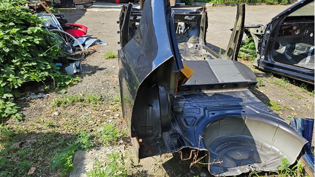 Крыло заднее левое 3T5809605C VAG