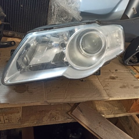 Фара левая передняя Фольксваген Пассат B6