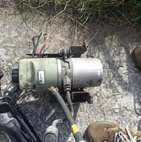 Насос гидроусилителя механизма рулевого управления 4M513K514BF FORD