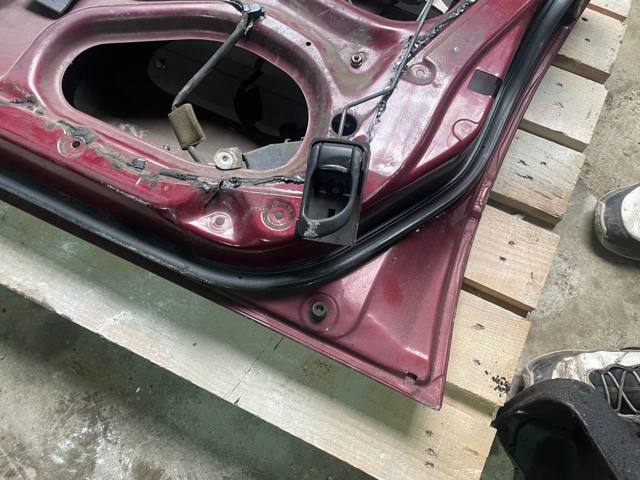 61100AC021 SUBARU Дверь передняя правая купить в Киев