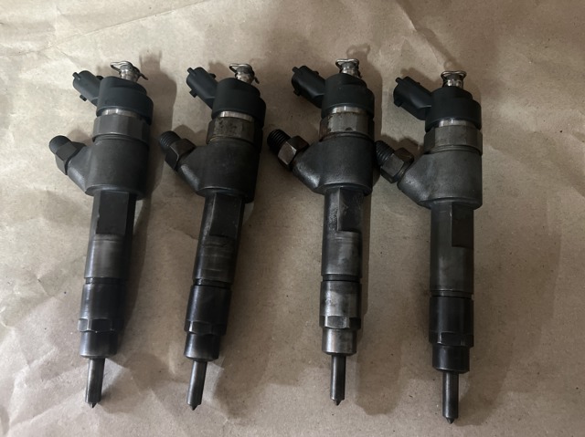 Форсунки 0445120002 BOSCH