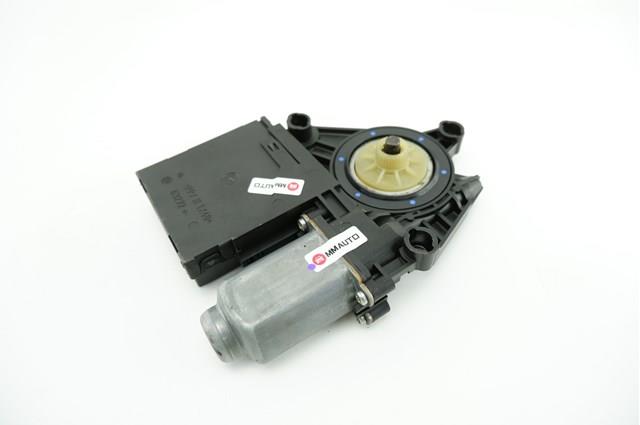 Мотор стеклоподъемника двери передней, правой 1K0959702AEZ02 VAG