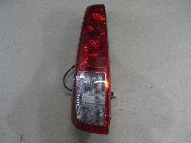 Задний левый стоп 265558H326 NISSAN