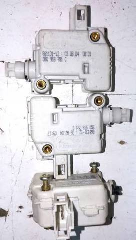 Мотор открытия замка багажника 3B0959781C VAG